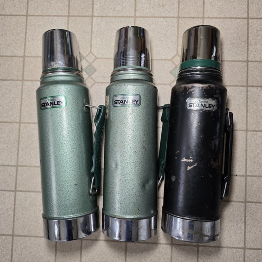 (3) Vintage Green Black Aladdin Stanley Thermoses Lot USA 1 Quart Work Thermos‎